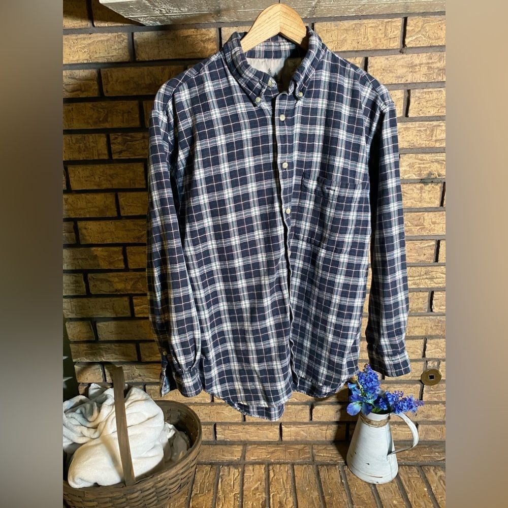 Bugle boy plaid button down‎